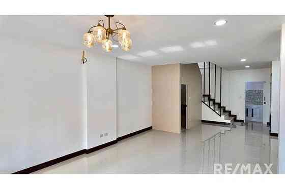 3 Bedrooms 2 Bathrooms - Townhouse สมุย