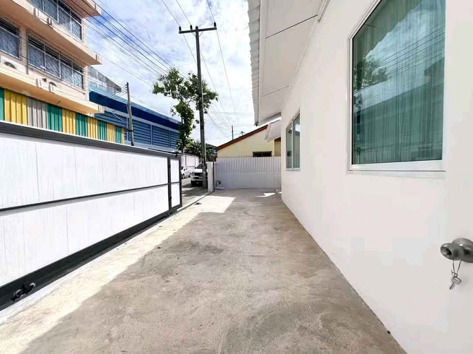 3 Bedroom House for Sale in Pattaya Pattaya - photo 11