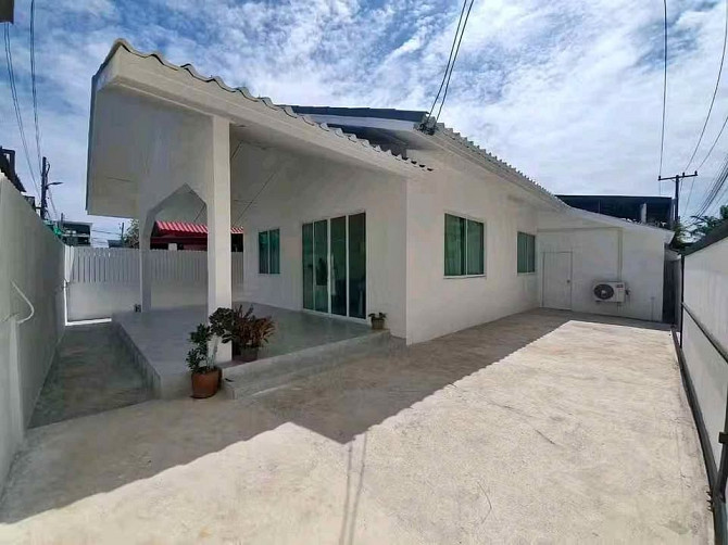 3 Bedroom House for Sale in Pattaya Pattaya - photo 1