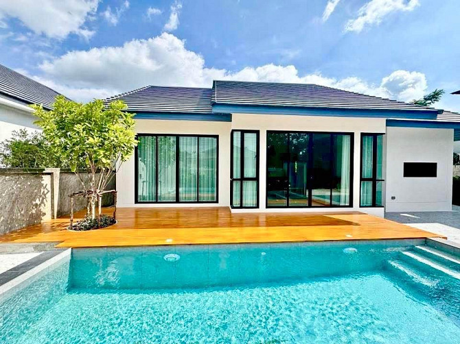 4 Bedroom Pool Villa for Sale in Huaiyai Pattaya - photo 1