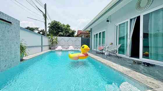 4 Bedroom Pool Villa for Sale in Jomtien Pattaya