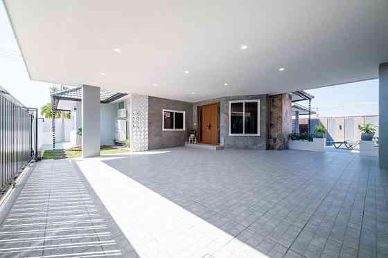 4 Bedroom Pool Villa for Sale in Khao Noi Pattaya