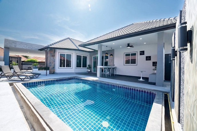 4 Bedroom Pool Villa for Sale in Khao Noi Pattaya - photo 1