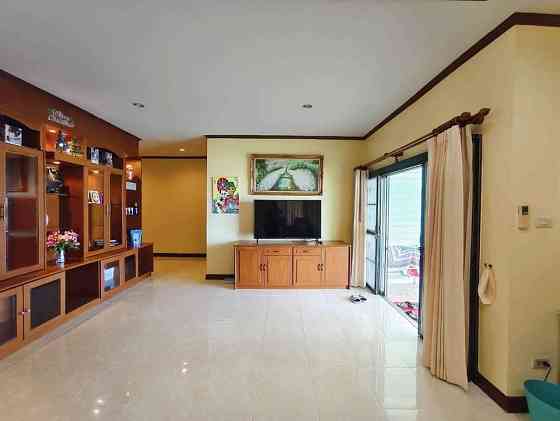3 Bedroom House for Rent with Pool Access Pattaya