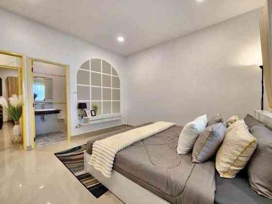 3 Bedroom Pool Villa for Rent in Raviporn Village Pattaya