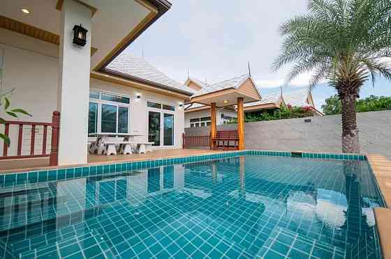 6 Bedroom Pool Villa for Rent in Amorn Village Pattaya