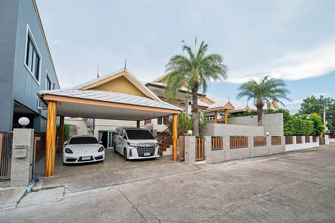 6 Bedroom Pool Villa for Rent in Amorn Village Pattaya - photo 1