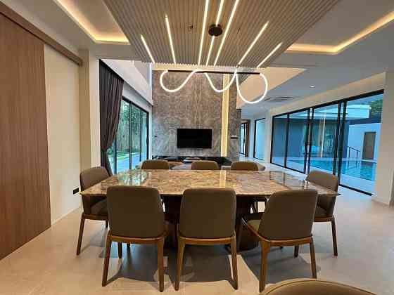 7 Bedroom Pool Villa for Sale in Na Jomtien Pattaya