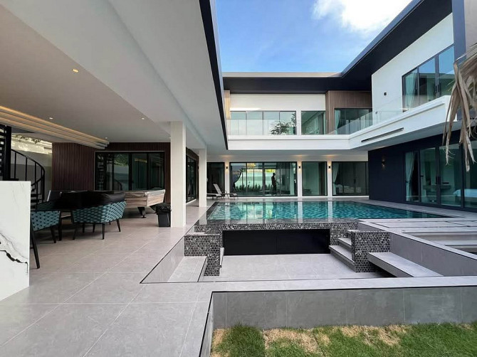 7 Bedroom Pool Villa for Sale in Na Jomtien Pattaya - photo 14
