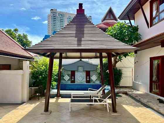 4 Bedroom Pool Villa for Sale in Thappraya Pattaya