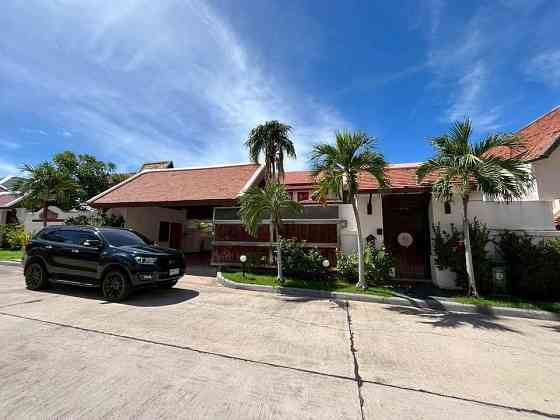 4 Bedroom Pool Villa for Sale in Thappraya Pattaya
