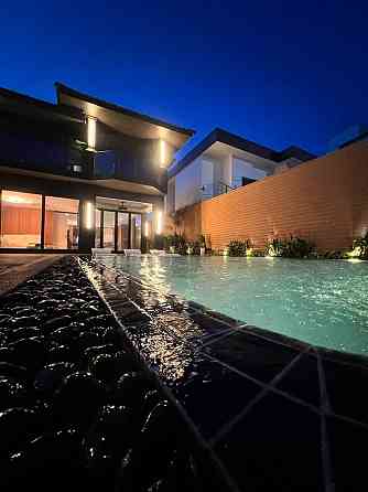 7 Bedroom Pool Villa for Sale in Jomtien Pattaya