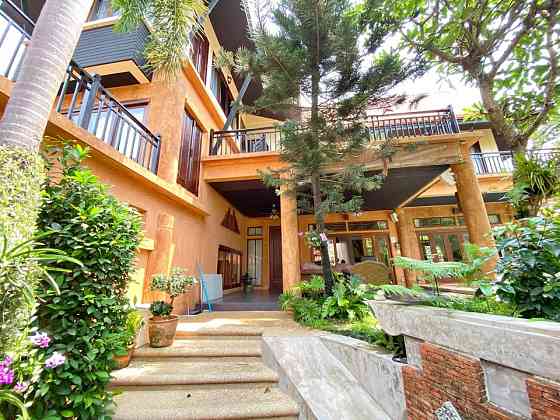 4 Bedroom Pool Villa for Sale in Na-Jomtien Pattaya