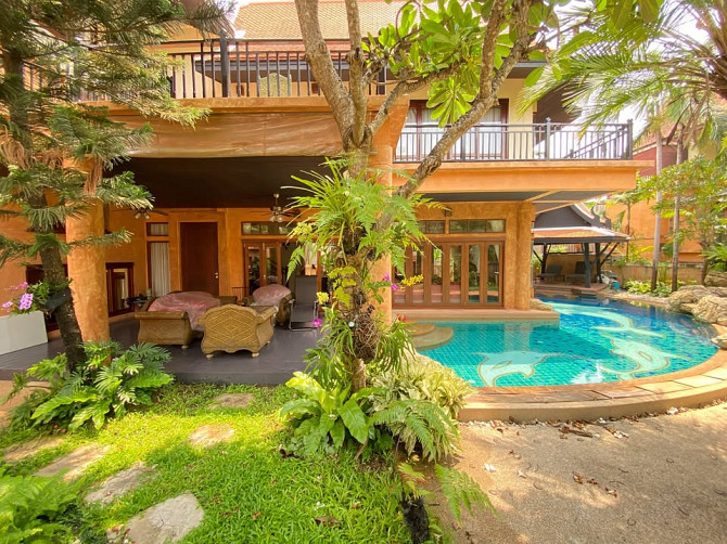 4 Bedroom Pool Villa for Sale in Na-Jomtien Pattaya - photo 7