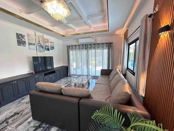 4 Bedroom Pool Villa for Sale in Pattaya Pattaya - photo 6