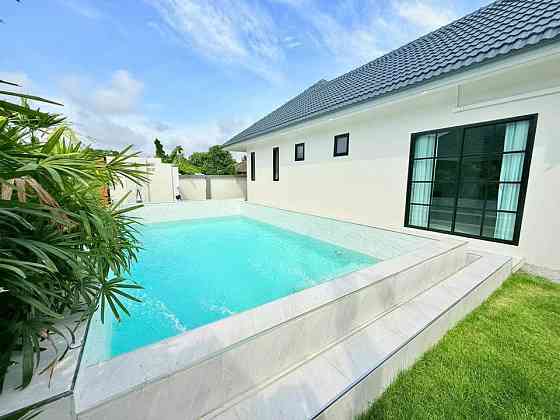 4 Bedroom Pool Villa for Sale in Pattaya Pattaya