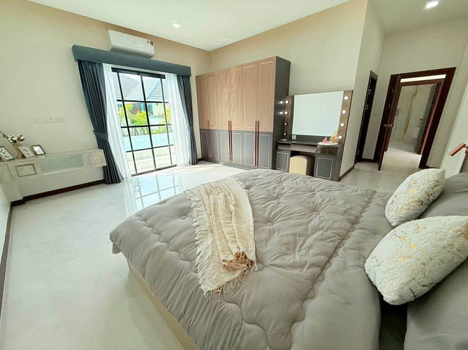 4 Bedroom Pool Villa for Sale in Pattaya Pattaya - photo 13