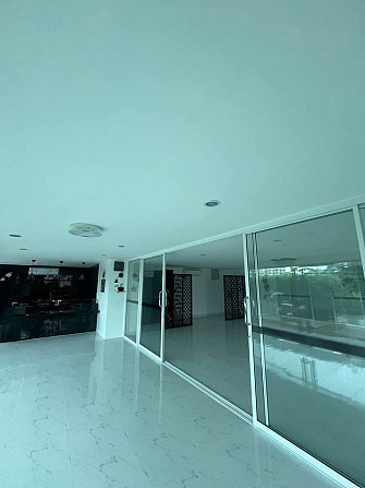 144 sqm Office for Rent on Thappraya Road Pattaya - photo 6