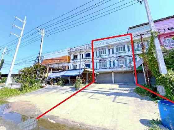 3-Story Commercial Building for Rent, 6 Beds Pattaya