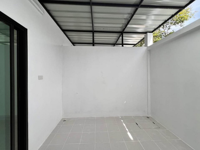 Retail Space for Rent on Phra Tamnak Road Pattaya - photo 5