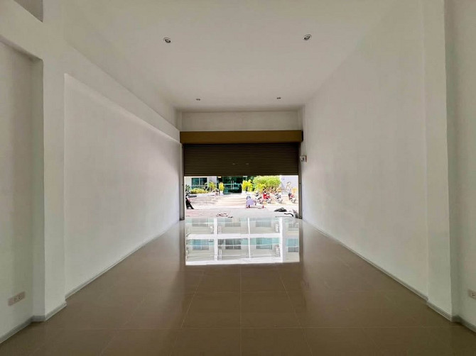 Retail Space for Rent on Phra Tamnak Road Pattaya - photo 4