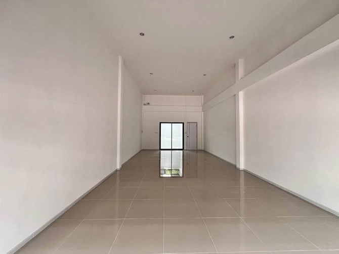 Retail Space for Rent on Phra Tamnak Road Pattaya - photo 2