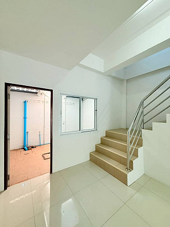3 Bed Commercial Building for Rent in Nong Phlai Pattaya - photo 4