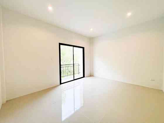 3-Story Commercial Building for Rent on Main Road Phuket