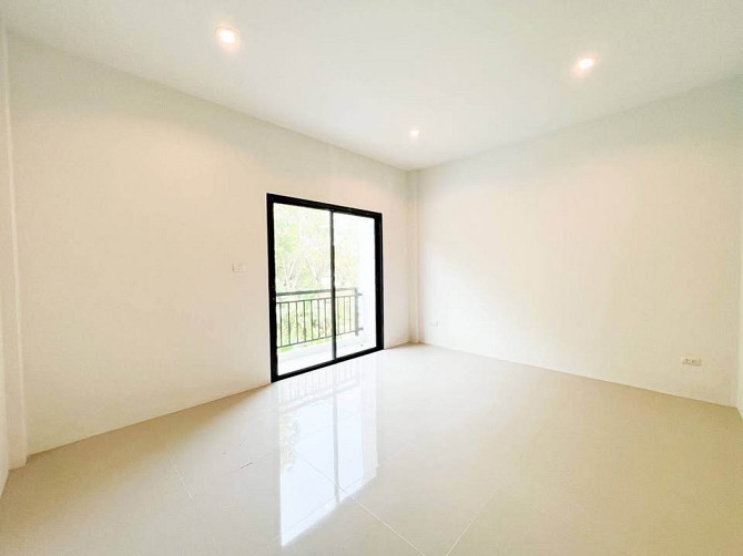3-Story Commercial Building for Rent on Main Road Phuket - photo 4