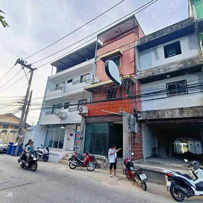 7 Bed Commercial Building for Rent in Central Pattaya Pattaya - photo 1