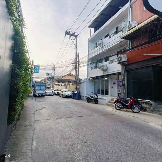 7 Bed Commercial Building for Rent in Central Pattaya Pattaya - photo 2