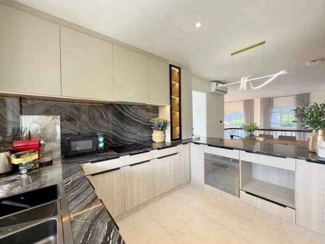 5 Bedroom Pool Villa for Sale in Wongamat Pattaya - photo 11