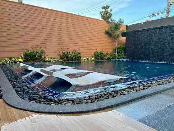 7 Bedroom Pool Villa for Sale in Jomtien Pattaya