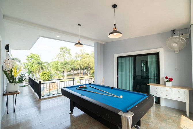 6 Bed Pool Villa for Sale with Lake View Pattaya - photo 3