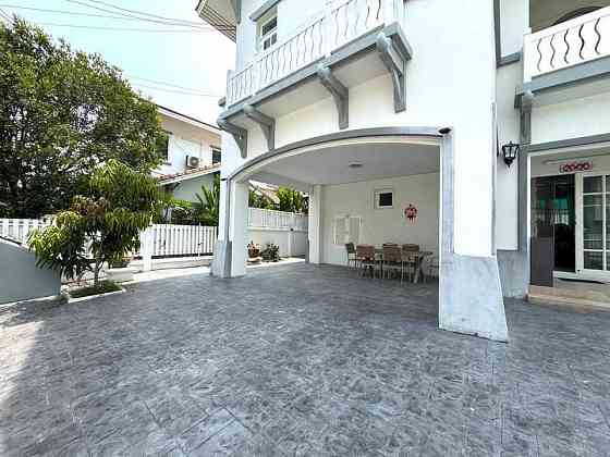 3 Bedroom Pool Villa for Rent in Jomtien Pattaya