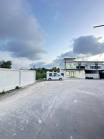 3 Bedroom Townhouse for Sale in Bang Lamung Pattaya - photo 4