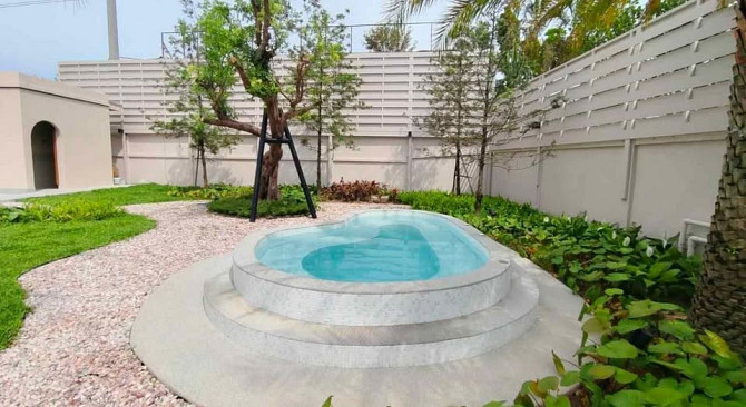 4 Bedroom Pool Villa for Sale in Pattaya Pattaya - photo 4
