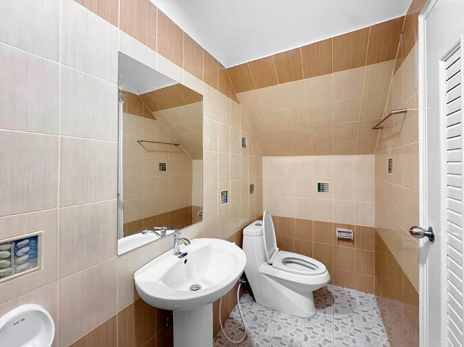 2 Bedroom Townhouse for Sale in Nong Pla Lai Pattaya - photo 11