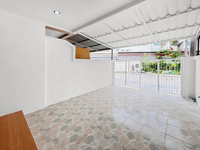 2 Bedroom Townhouse for Sale in Nong Pla Lai Pattaya - photo 3