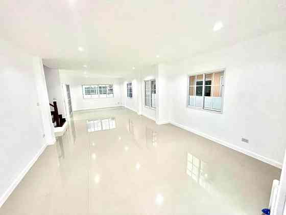 3 Bedroom Townhouse for Sale in Wichit Phuket