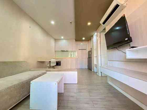1 Bedroom Condo for Rent with Pool View Pattaya