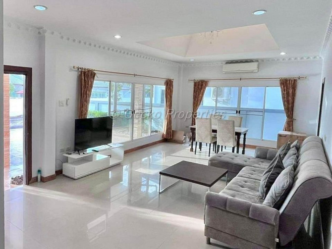 3 Bedroom Pool Villa for Rent in East Pattaya Pattaya - photo 2