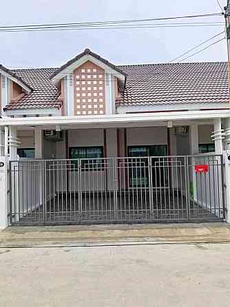 2 Bedroom Townhouse for Rent in Phatthanakan Pattaya