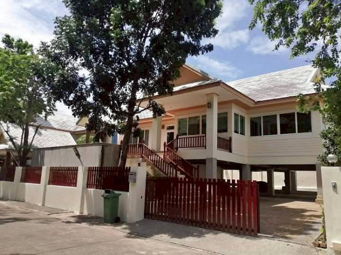 3 Bedroom Pool Villa for Rent in Pattaya Pattaya - photo 1