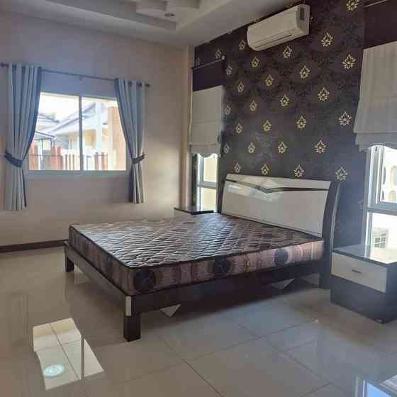 3 Bedroom House for Rent in Chokchai Village พัทยา