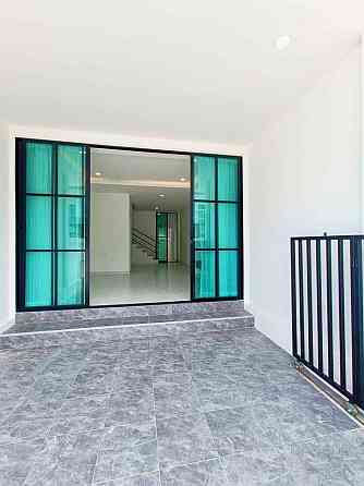 2 Bedroom Townhouse for Rent in Pattaya พัทยา