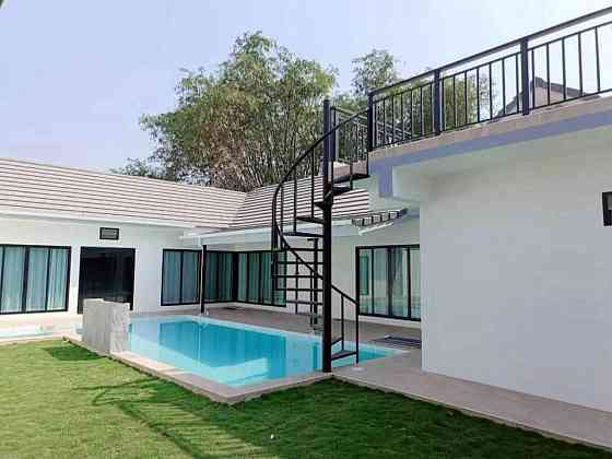 4 Bedroom Pool Villa for Rent in Pattaya พัทยา