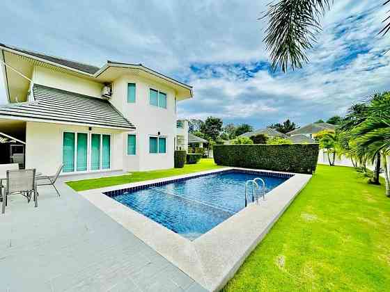 4 Bedroom Pool Villa for Rent in Pattaya พัทยา