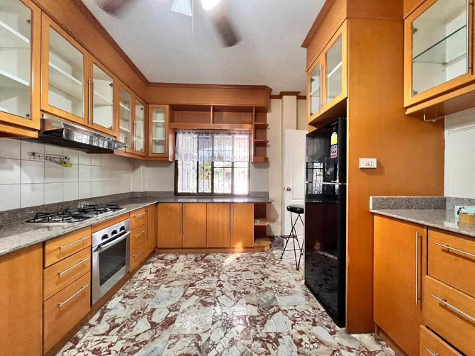 5 Bedroom Pool Villa for Rent in Soi Nern Pattaya - photo 9
