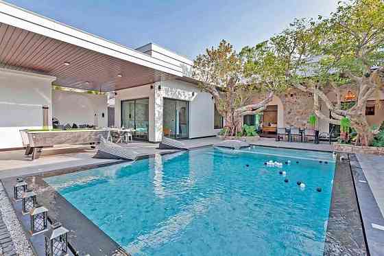 5 Bedroom Pool Villa for Rent in Pattaya พัทยา